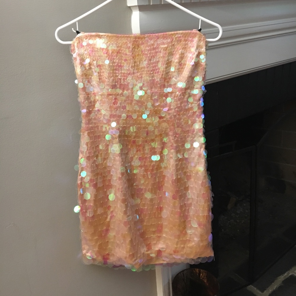 Fun dress I sleeves
